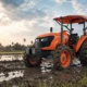 Traktor untuk Lahan Sawah Berlumpur, Perhatikan Spesifikasi Teknis Ini Sebelum Membeli