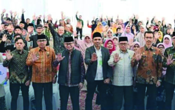 Pemerintah Kota Bukittinggi Berikan Biaya Insentif dan Perlindungan BPJS Ketenagakerjaan Untuk 889 Guru Keagamaan dan Garin