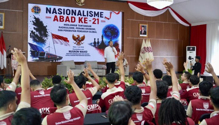 Menteri Nusron Ajak Mahasiswa Perkuat Nasionalisme untuk Hadapi Tantangan Global
