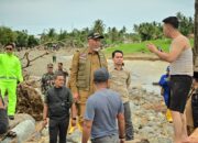 Pulihkan Aliran Sungai Akibat Banjir, Pemprov Sumbar Kerahkan Alat Berat