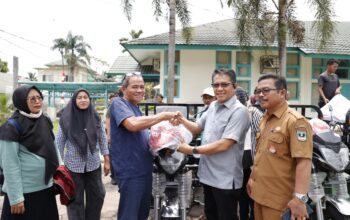 Manfaatkan Pokir Evi Yandri, Lima Kelompok Tani di Kuranji Terima Bantuan Bentor