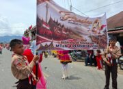 Meriahkan HUT RI ke-81, MTsN 4 Pesisir Selatan Sabet Juara 1 Lomba Pawai Alegoris se Kecamatan Koto XI Tarusan