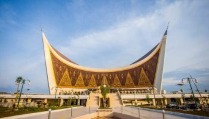 Pariwisata Syariah, Jalan Realistis untuk Sumatera Barat