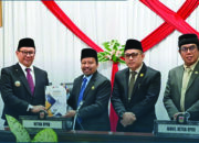 Wali Kota Bukittinggi Ramlan Nurmatias Hadiri Rapat Paripurna Istimewa DPRD Kota Bukittinggi