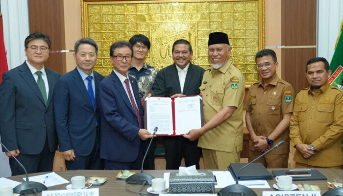 Buah Kunjungan Gubernur ke Korsel  Konsorsium Korea Tawarkan Investasi