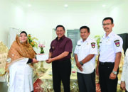 Wako Ramlan Lepas Dua Kafilah Bukittinggi Ikuti MTQ Nasional Korpri ke-8 di Makassar