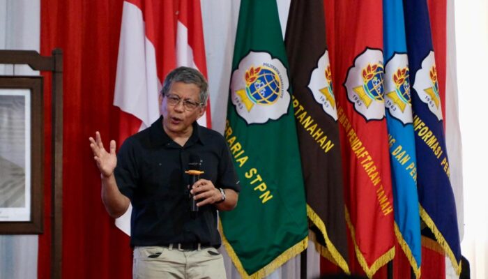 Rocky Gerung: Persoalan Tanah Bersinggungan dengan Hukum, Politik hingga Ekologi