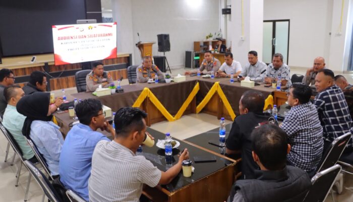 Kapolres Pesisir Selatan Beraudiensi dan Silaturahmi Bersama Pengurus PWI Setempat Periode 2026-2029