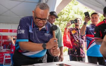 Hadapi Perkembangan Teknologi, Wamenaker Tekankan Peningkatan Kompetensi Teknisi Ponsel