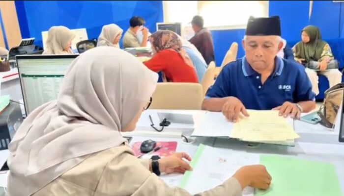 Urus Roya Tanpa Calo, Warga Ternate Akui Prosesnya Bisa Selesai Sehari